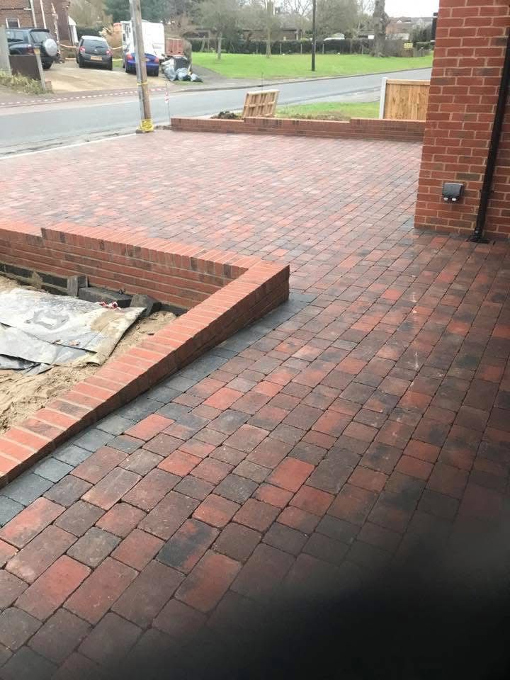 Block paving driveway installed in Essex by Andy Harragan & Sons