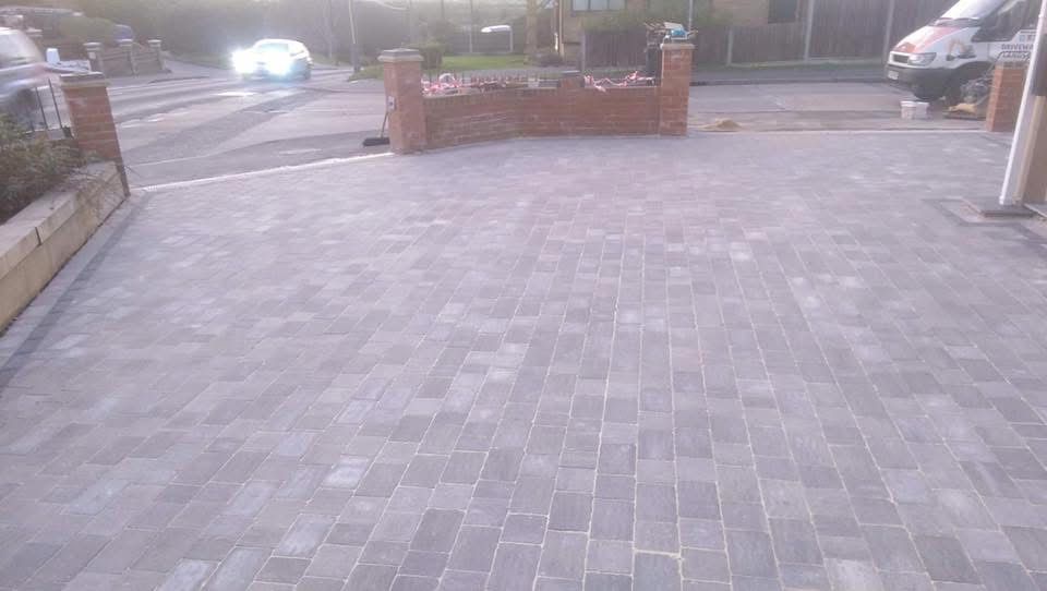 Block paving driveway installed in Essex by Andy Harragan & Sons