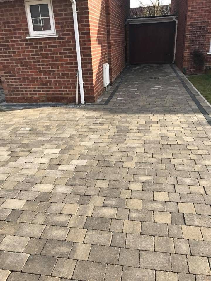 Block paving driveway installed in Essex by Andy Harragan & Sons