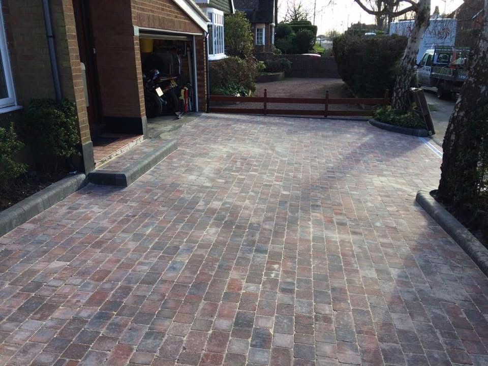 Block paving driveway installed in Essex by Andy Harragan & Sons