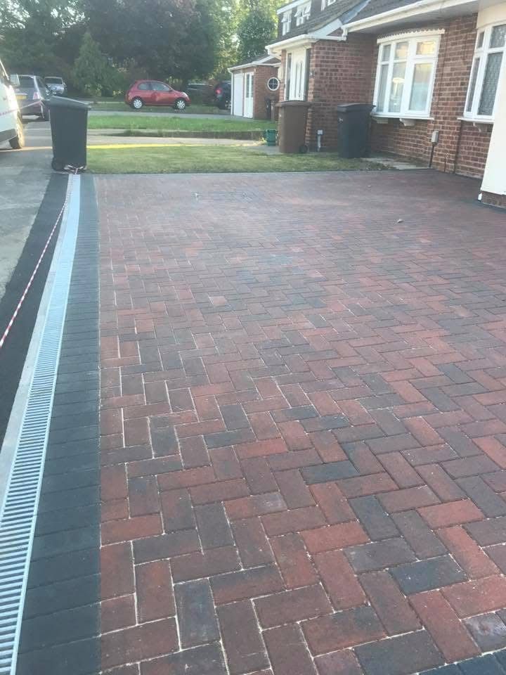 Block paving driveway installed in Essex by Andy Harragan & Sons