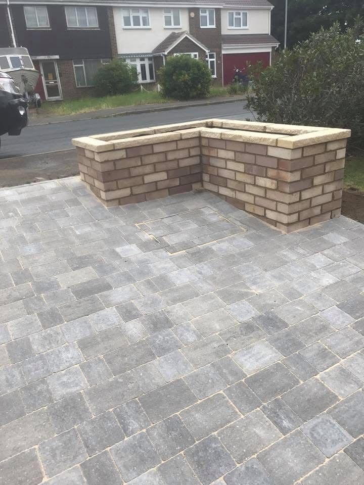 Block paving driveway installed in Essex by Andy Harragan & Sons