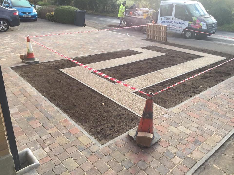 Block paving driveway installed in Essex by Andy Harragan & Sons