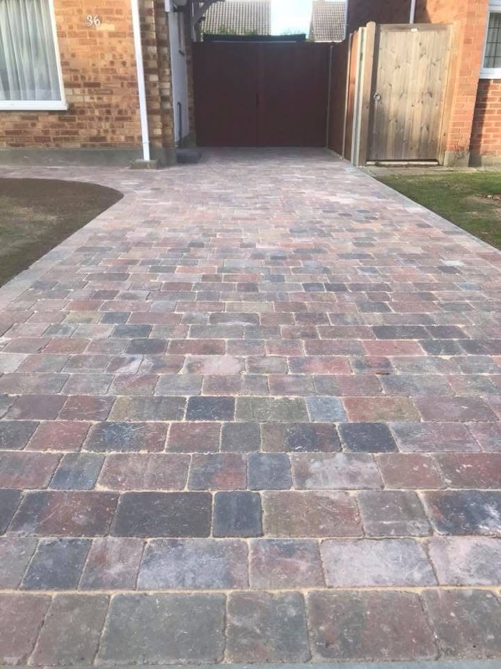 Block paving driveway installed in Essex by Andy Harragan & Sons