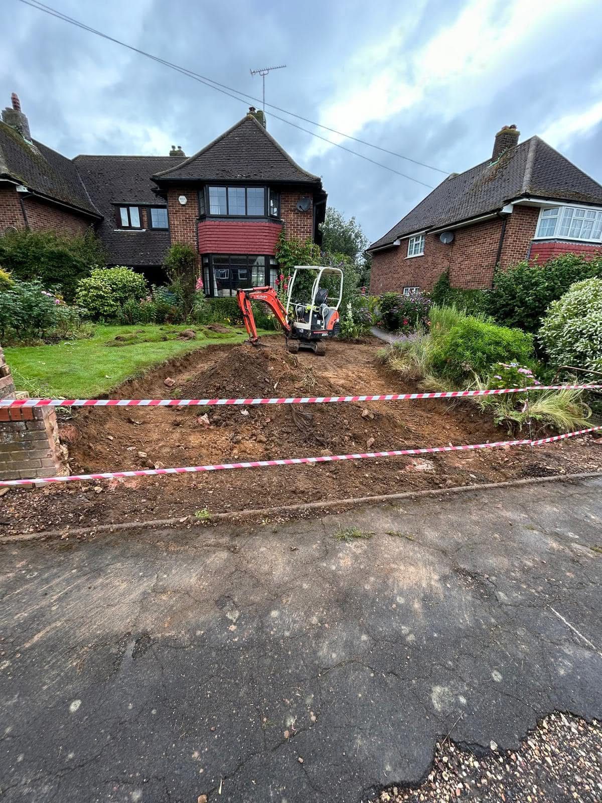 Driveway groundworks and drainage in Essex by Andy Harragan & Sons