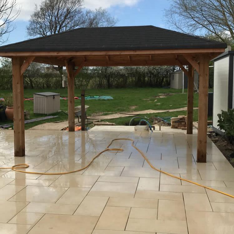 Porcelain paving patio laid in Essex by Andy Harragan & Sons