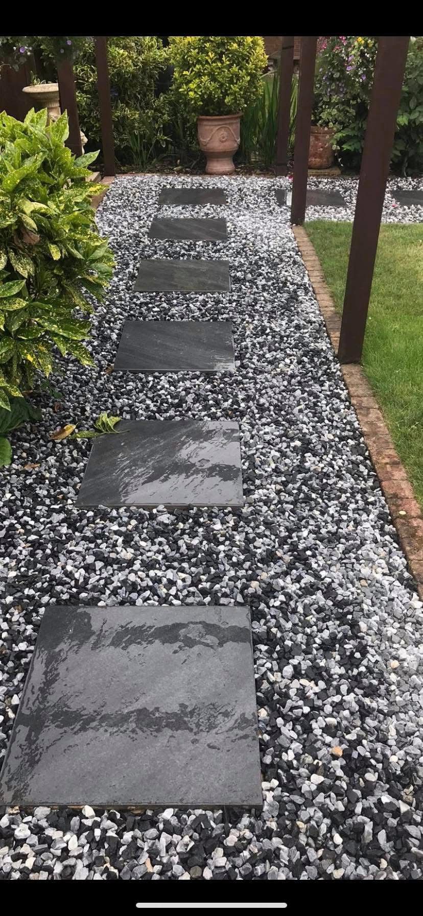 Garden landscaping project in Essex by Andy Harragan & Sons