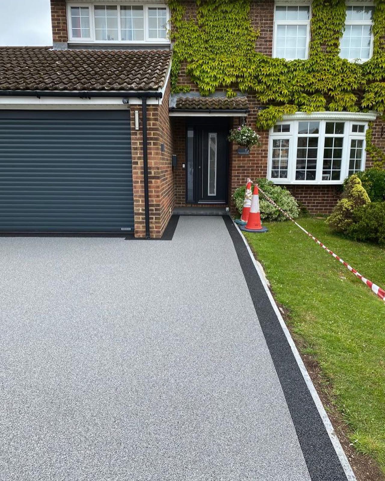 Resin bound gravel driveway installed in Essex by Andy Harragan & Sons