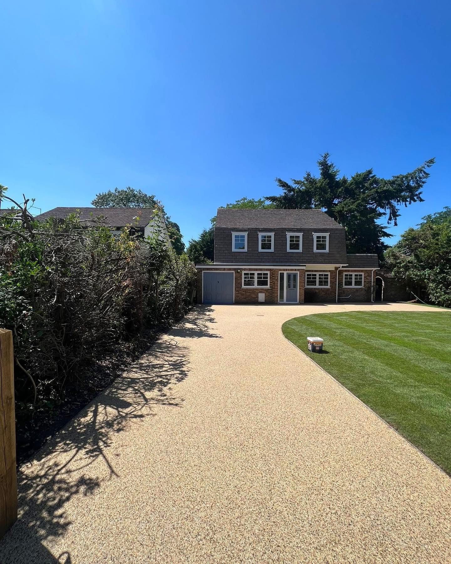Resin bound gravel driveway installed in Essex by Andy Harragan & Sons