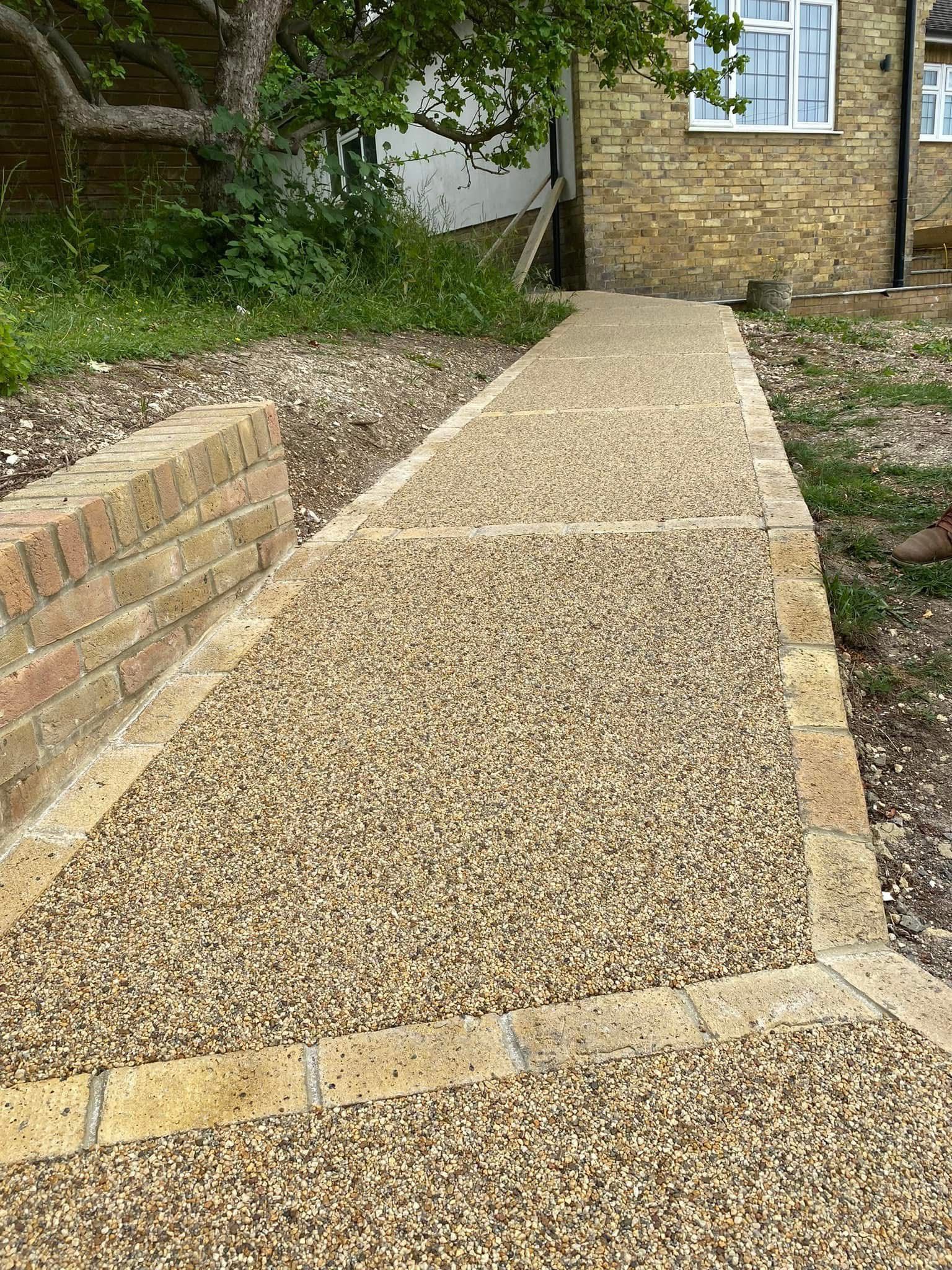 Resin bound gravel driveway installed in Essex by Andy Harragan & Sons