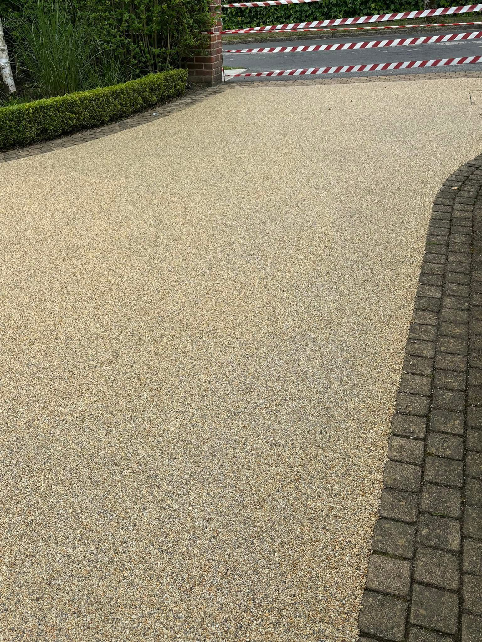 Resin bound gravel driveway installed in Essex by Andy Harragan & Sons