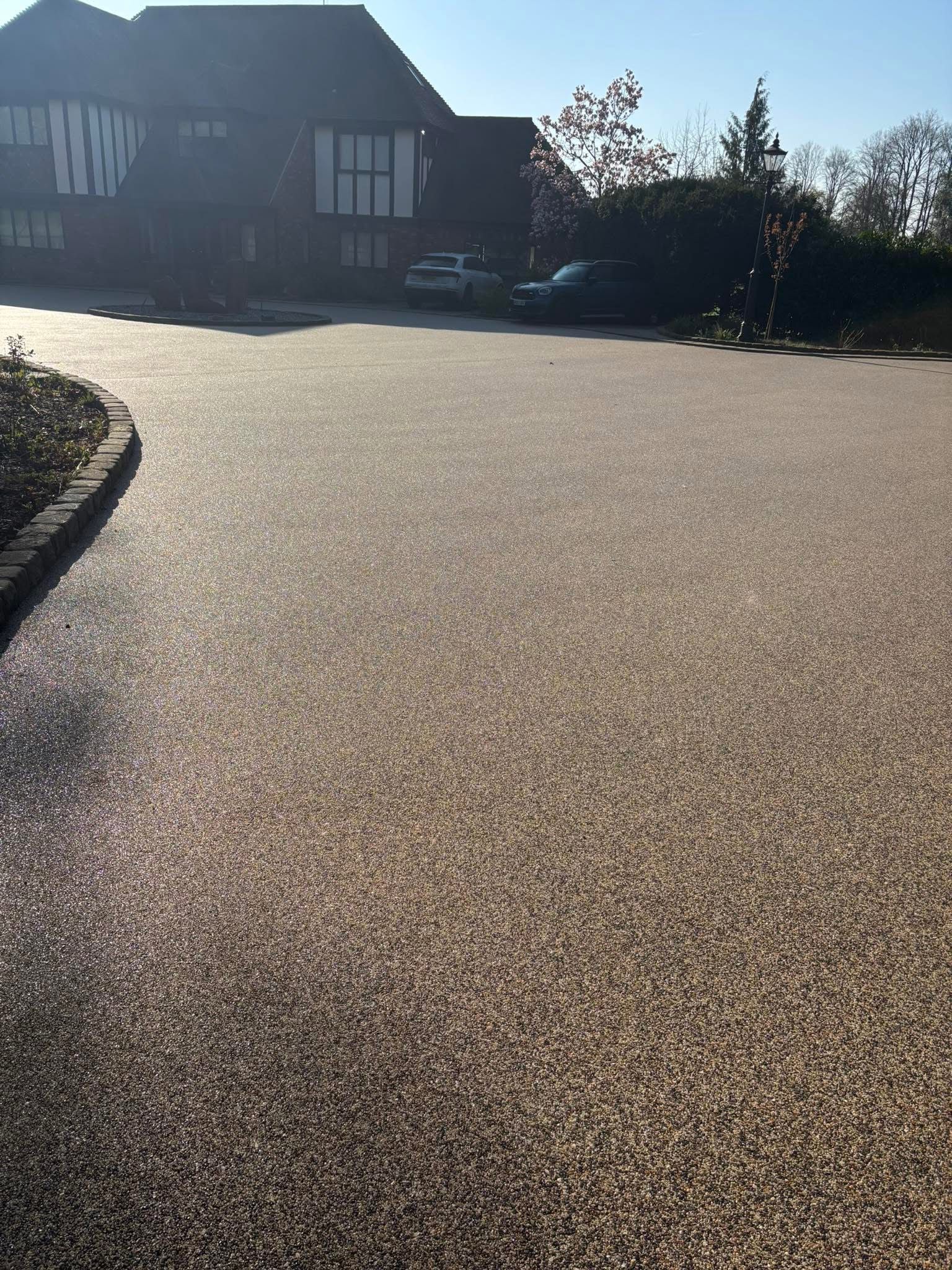 Resin bound gravel driveway installed in Essex by Andy Harragan & Sons