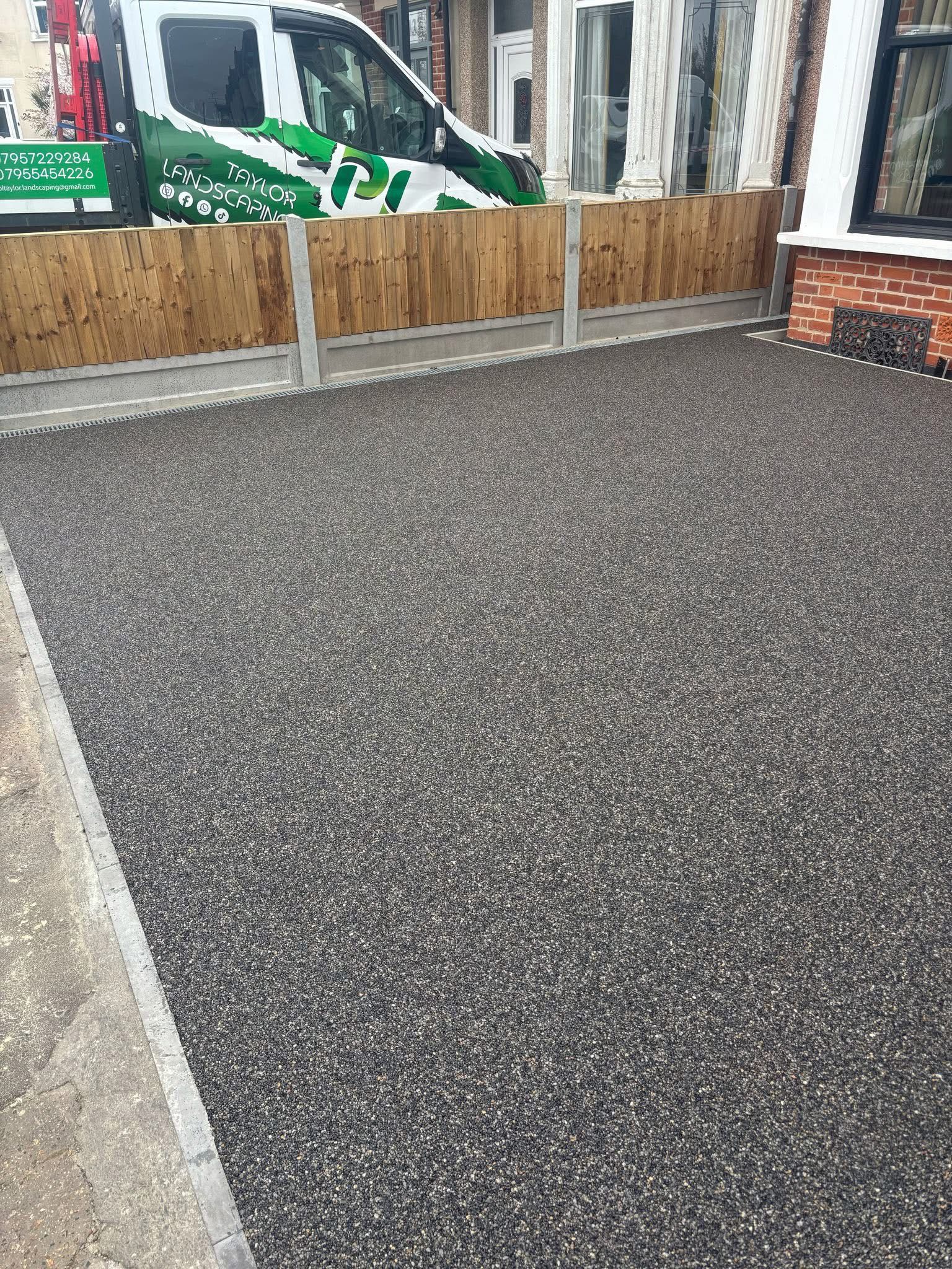 Resin bound gravel driveway installed in Essex by Andy Harragan & Sons