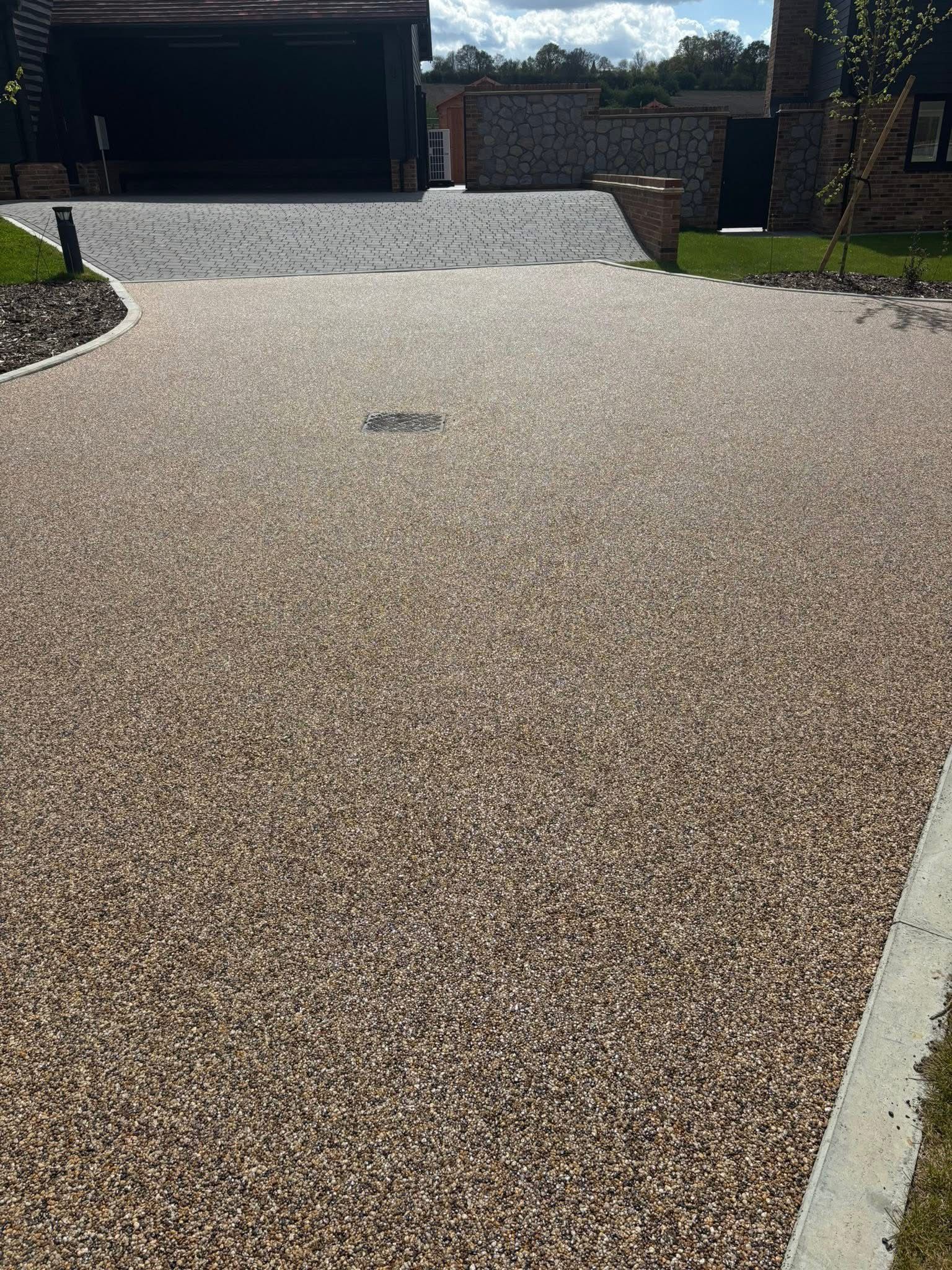 Resin bound gravel driveway installed in Essex by Andy Harragan & Sons