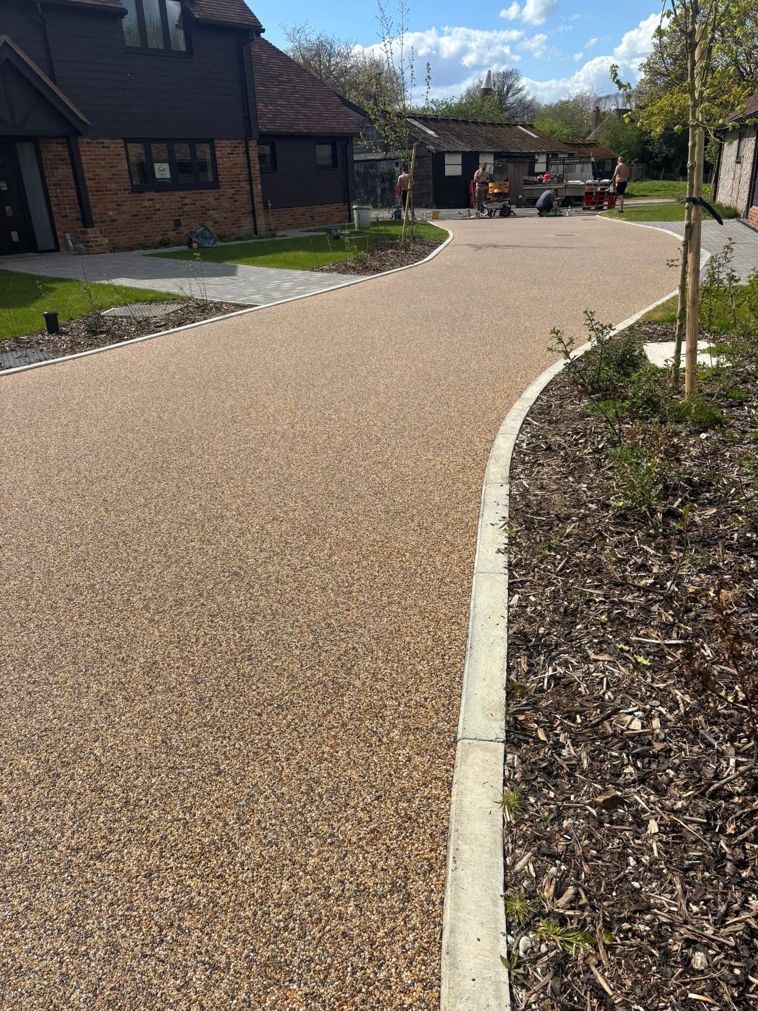 Resin bound gravel driveway installed in Essex by Andy Harragan & Sons