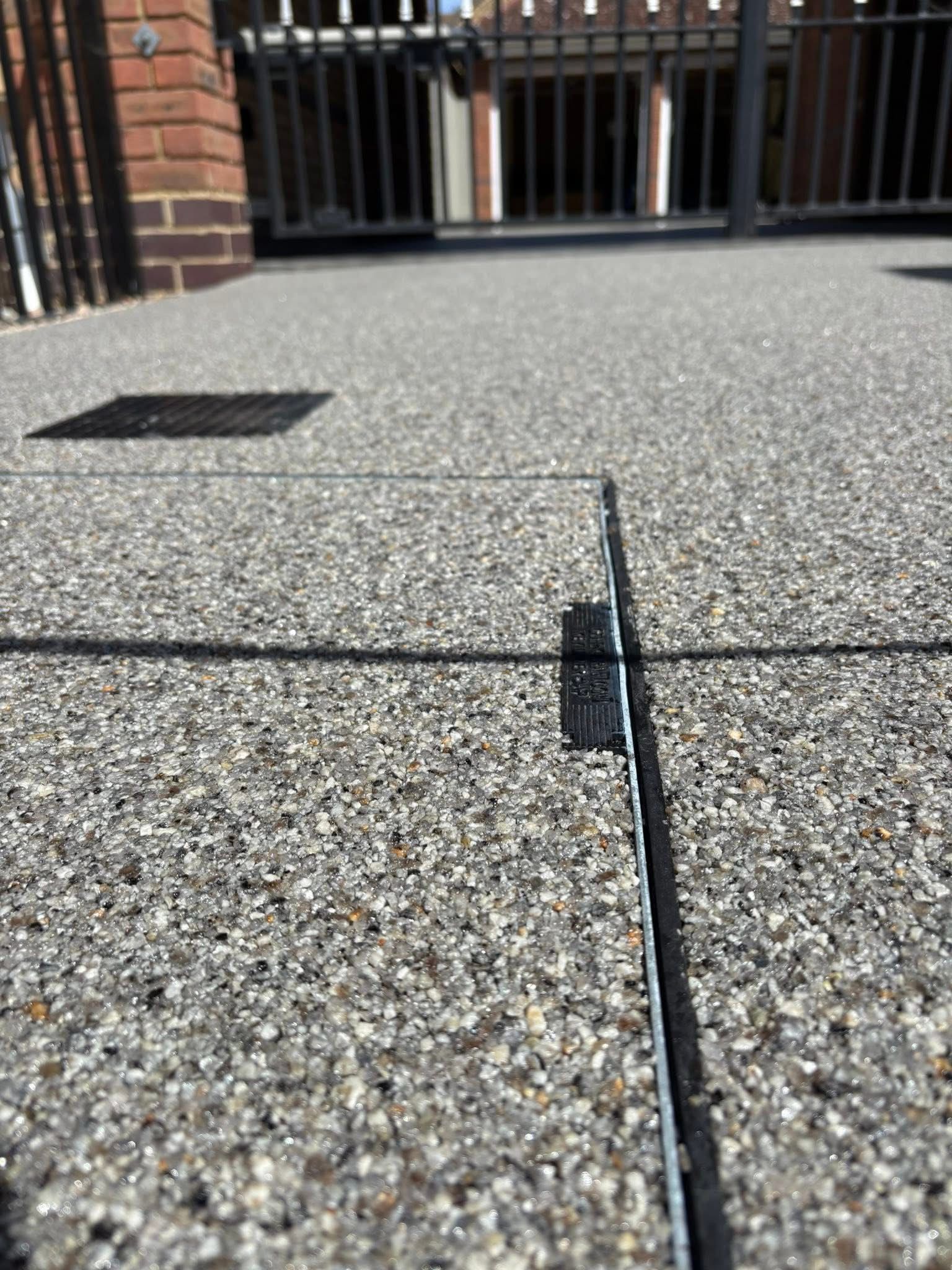Resin bound gravel driveway installed in Essex by Andy Harragan & Sons