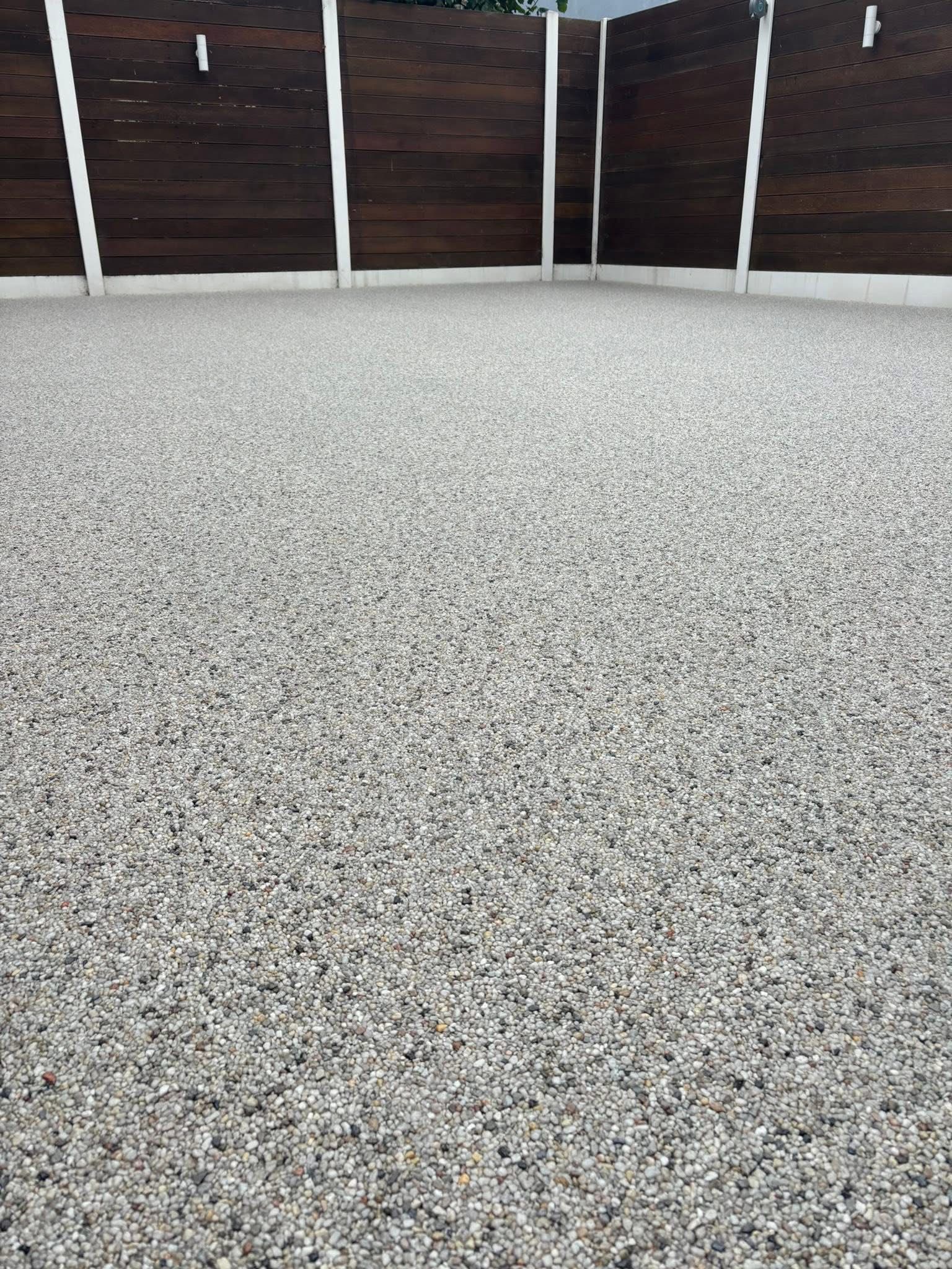 Resin bound gravel driveway installed in Essex by Andy Harragan & Sons