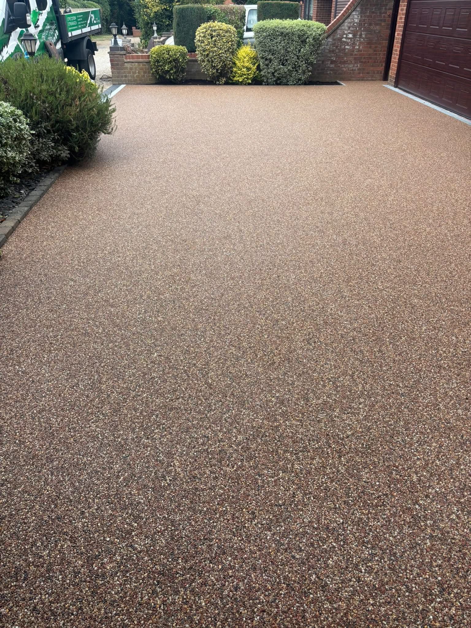 Resin bound gravel driveway installed in Essex by Andy Harragan & Sons