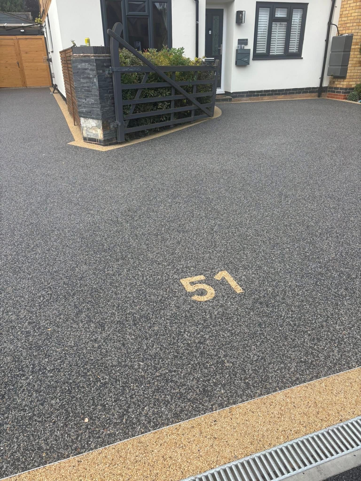 Resin bound gravel driveway installed in Essex by Andy Harragan & Sons