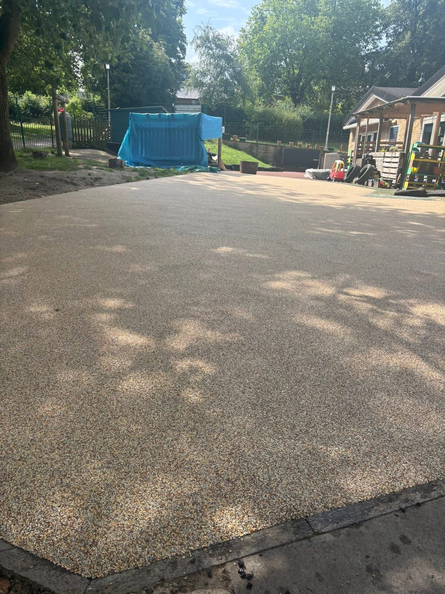 Resin bound gravel driveway installed in Essex by Andy Harragan & Sons