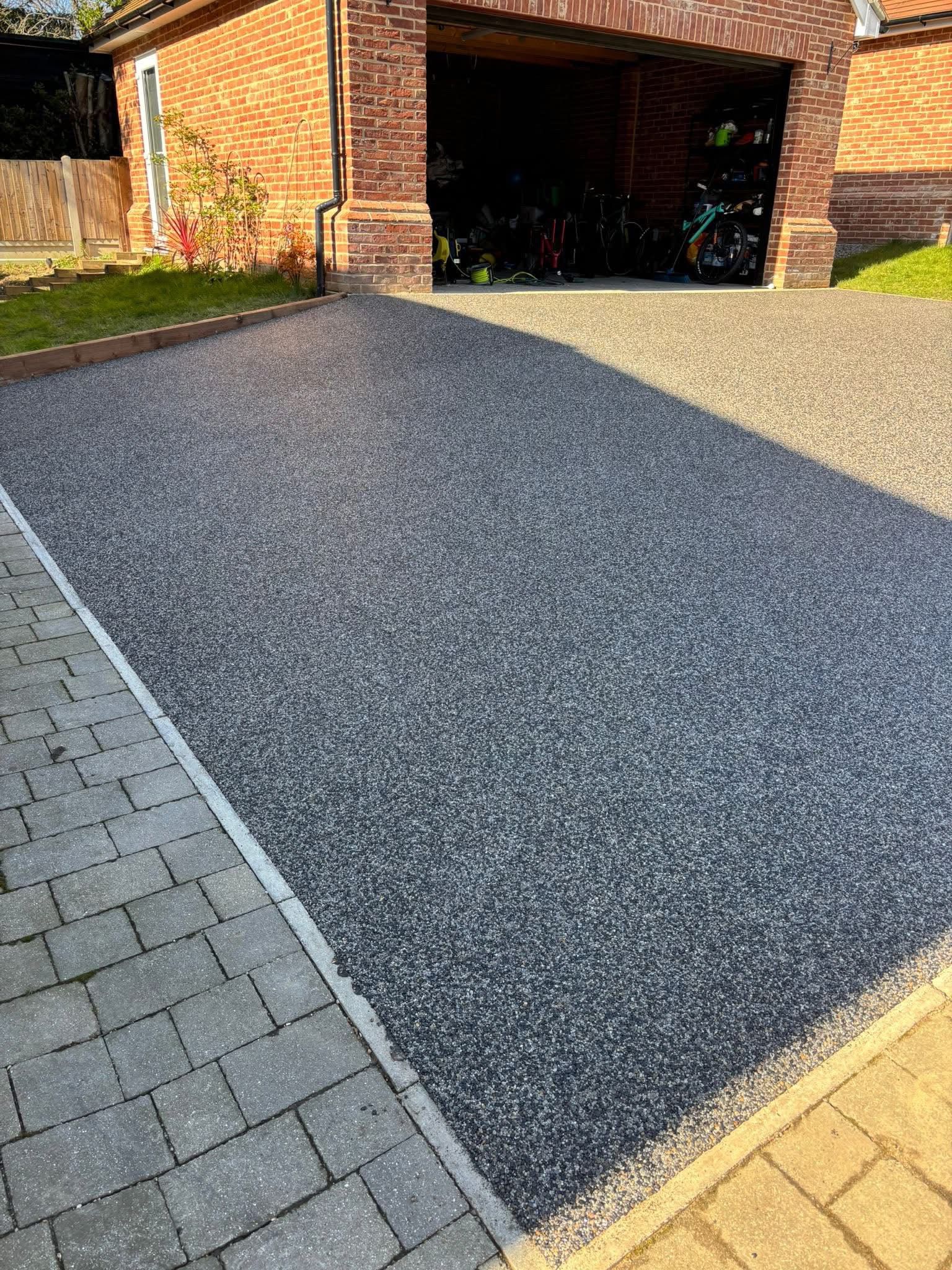 Resin bound gravel driveway installed in Essex by Andy Harragan & Sons