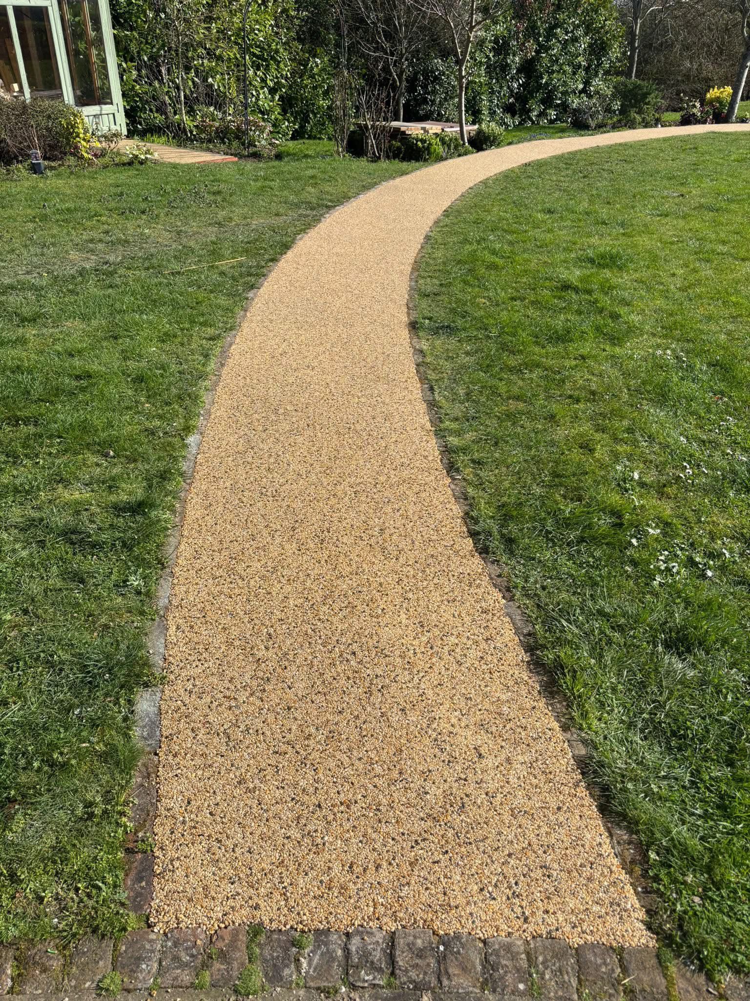 Resin bound gravel driveway installed in Essex by Andy Harragan & Sons