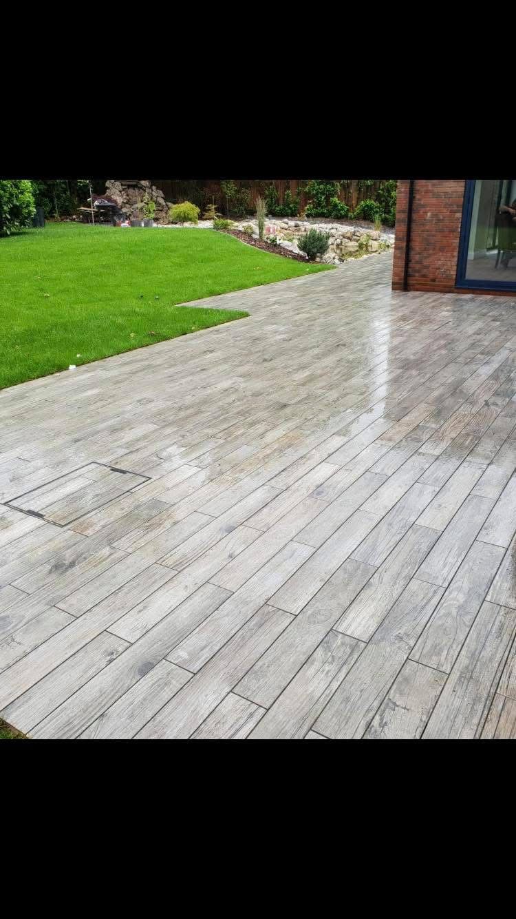 Garden landscaping project in Essex by Andy Harragan & Sons