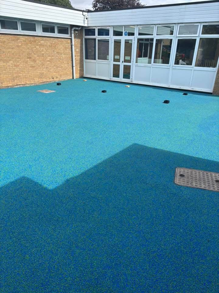 Rubber crumb safety surfacing installed in Essex by Andy Harragan & Sons
