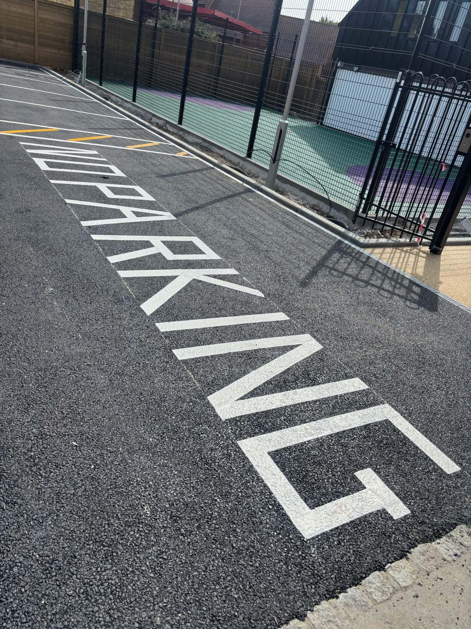 Tarmac surfacing installed in Essex by Andy Harragan & Sons