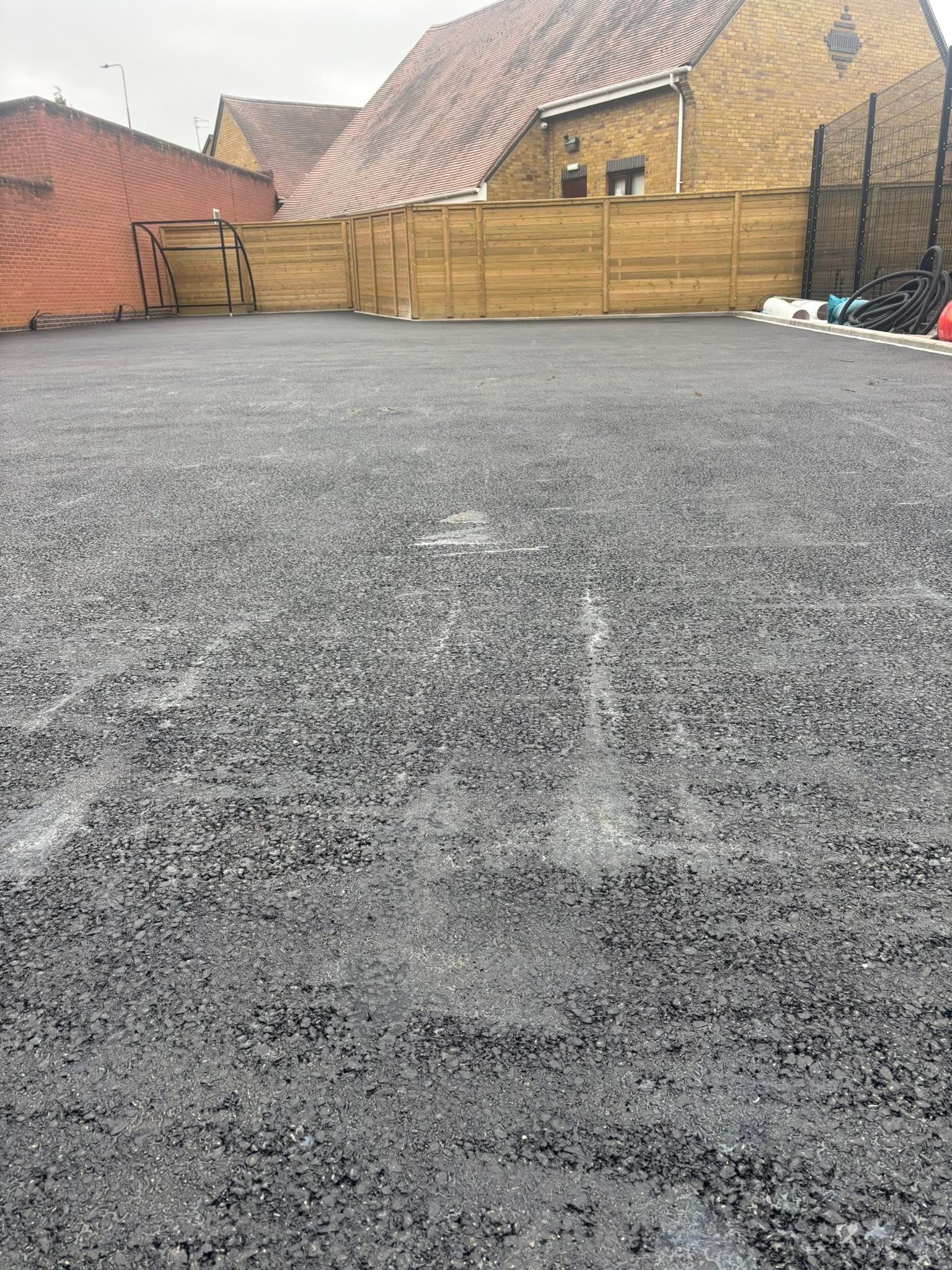 Tarmac surfacing installed in Essex by Andy Harragan & Sons